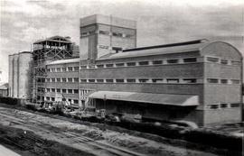 ITEM 0053  - 1936 - 28 de septiembre - Construcción del edificio Molino Fénix.