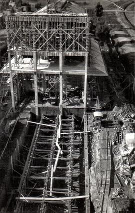 ITEM 0027 - 1936 - 17 de mayo - Construcción del  edificio Molino Fénix.